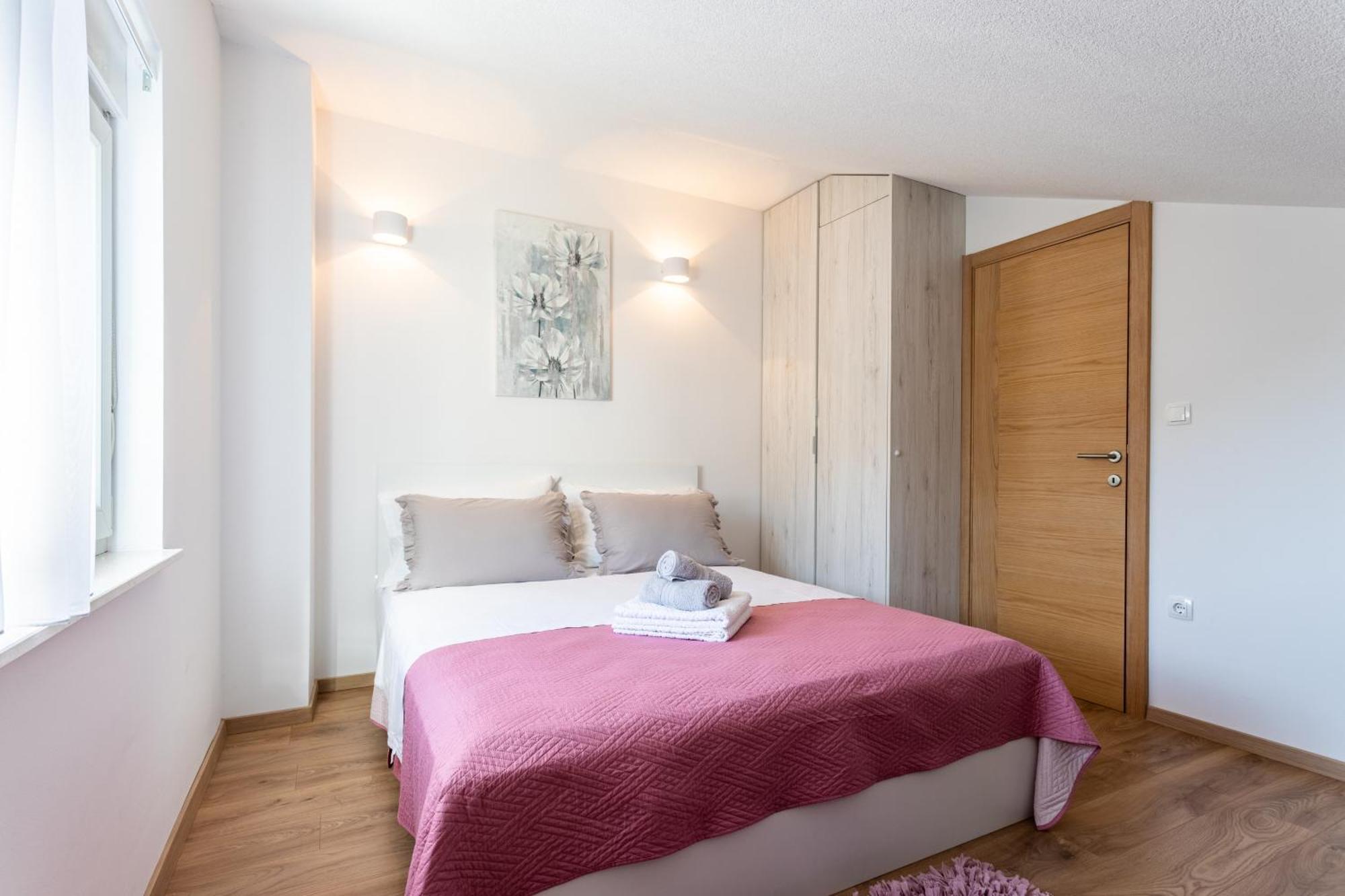 Villa Ana Perfect For Families With Kids And Groups,House With Heated Pool 포드스트라나 외부 사진