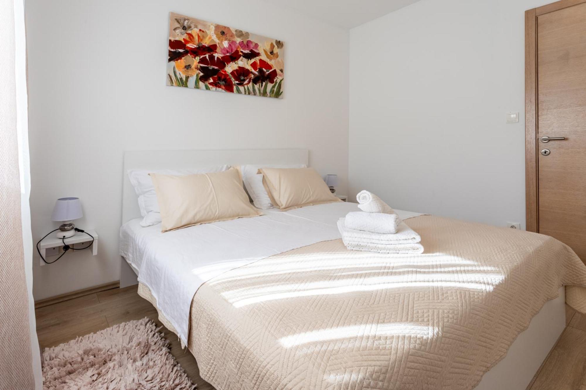 Villa Ana Perfect For Families With Kids And Groups,House With Heated Pool 포드스트라나 외부 사진