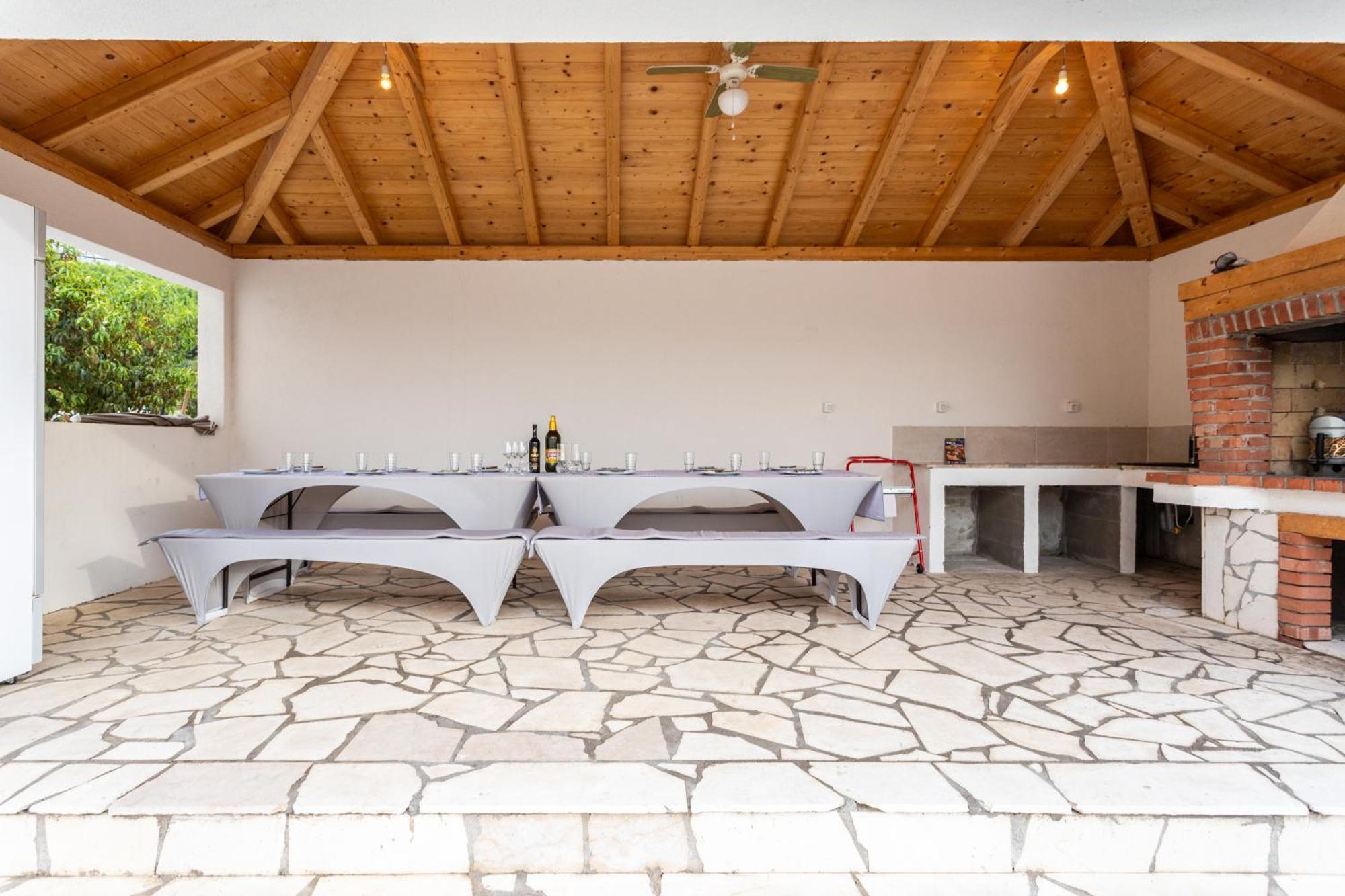 Villa Ana Perfect For Families With Kids And Groups,House With Heated Pool 포드스트라나 외부 사진